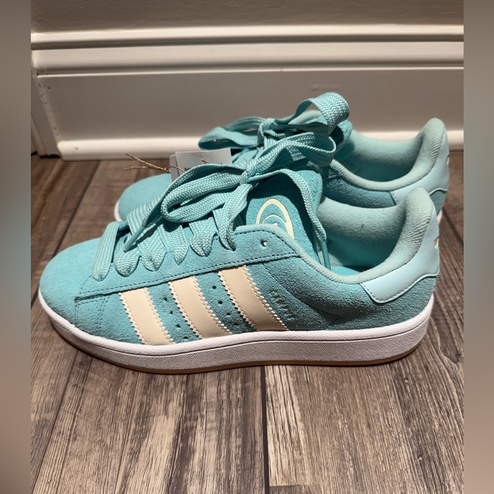Adidas Suede Campus Sneakers Size 8.5 NWT - Picture 2 of 5